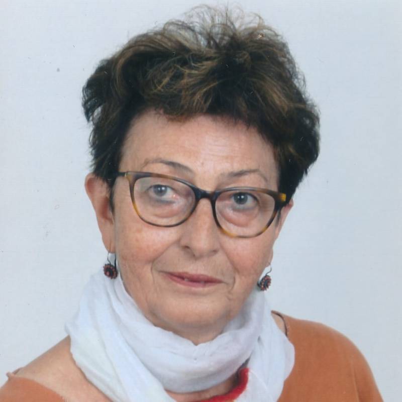 Dr. Gergely Anna